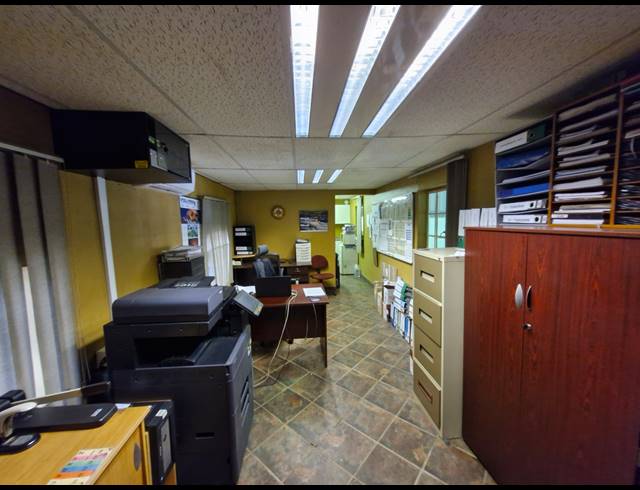 230M² INDUSTRIAL YARD TO LET IN QUEENSMEAD INDUSTRIA